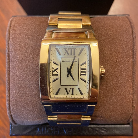 Michael Kors watch - Picture 2 of 4